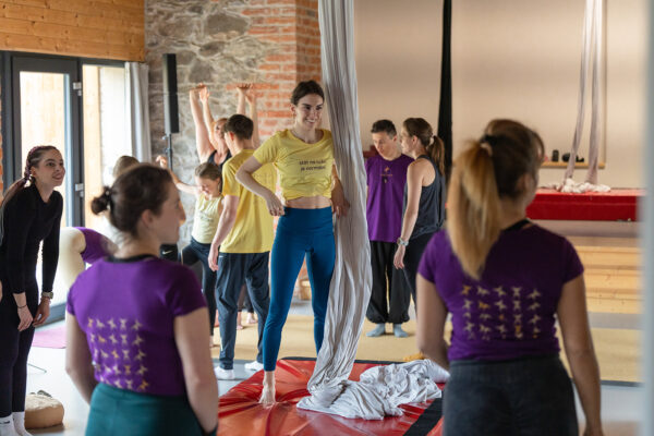 Akrobatický Hoop & Floorwork Retreat: záloha září 2026